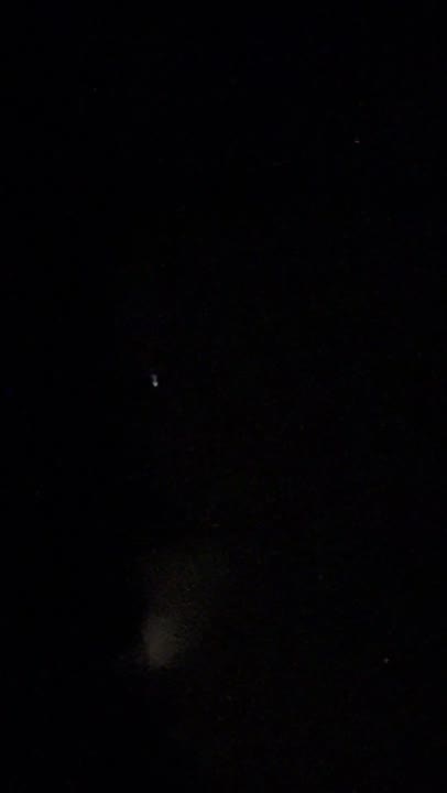 Light / Orb, Chevron / V-Shape, Formation / Multiple sighting