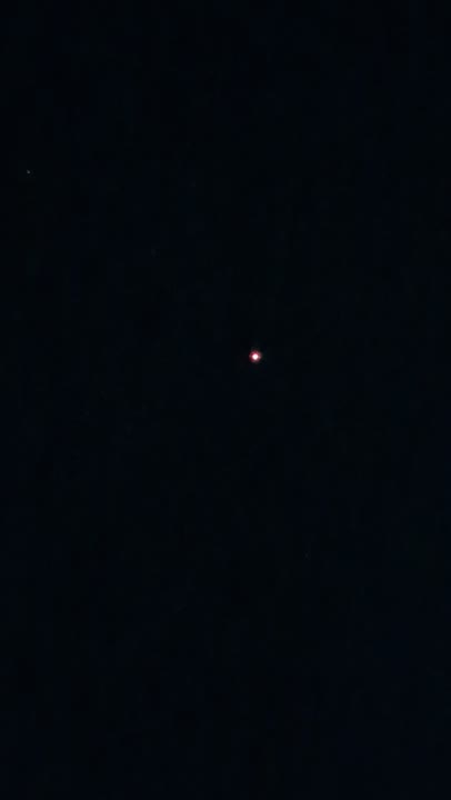 Light / Orb, Chevron / V-Shape, Formation / Multiple sighting